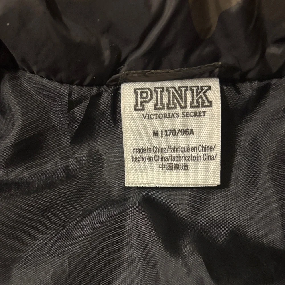 Victoria's Secret PINK Camouflage Puffer Jacket - Picture 2 of 4